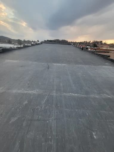Flat roof installed on a commercial building